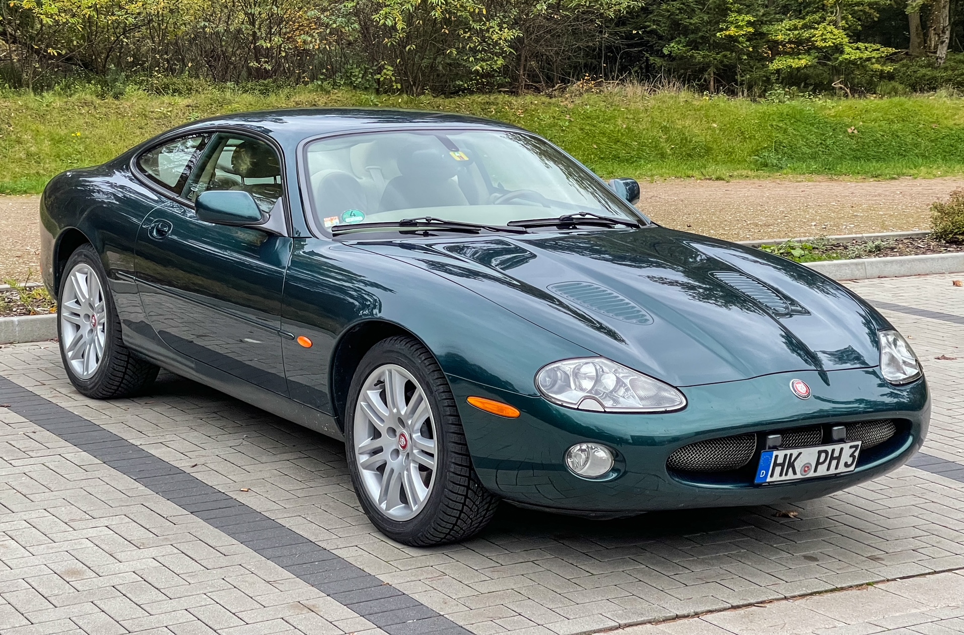 Jaguar XKR.JPEG